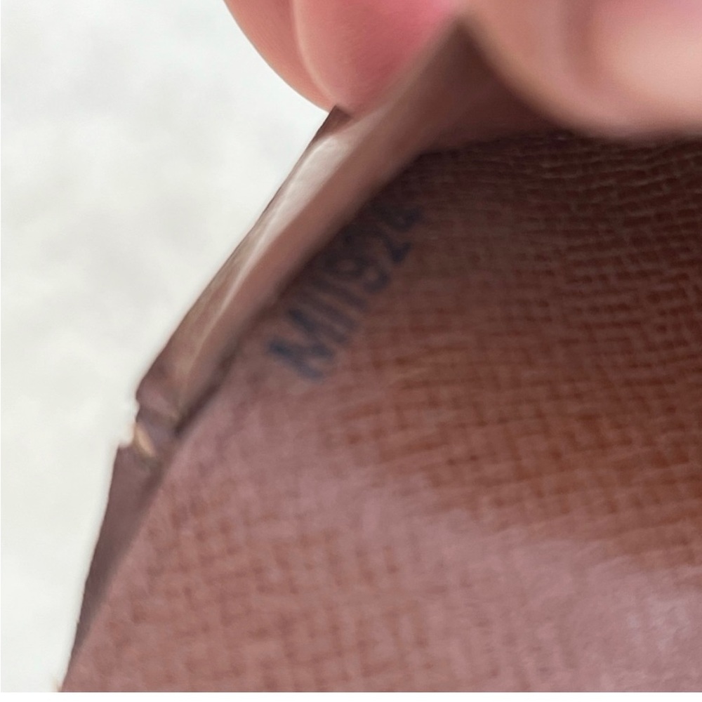 Vintage Louis Vuitton Monogram Wallet - Picture 9 of 14